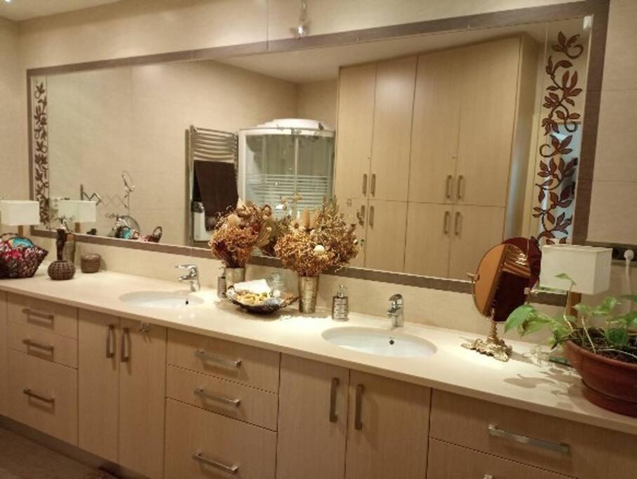 Annitas Luxury Oasis Appartment Athena Bagian luar foto